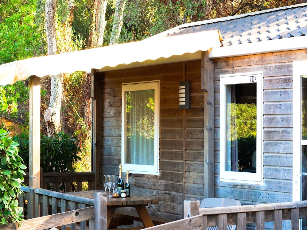 Economy Chalet