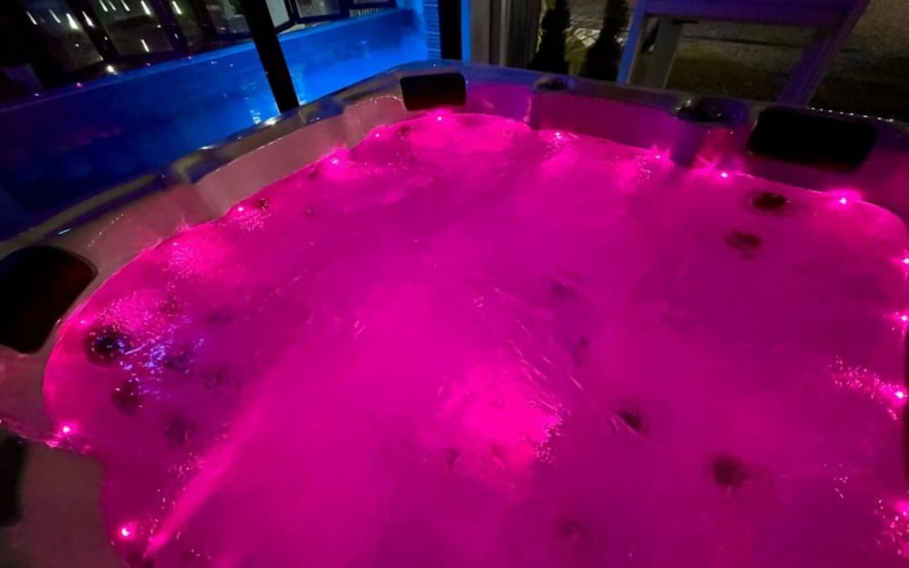 Room (Building A (single floor type jet spa)