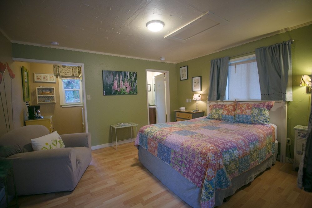 Wildflower Room