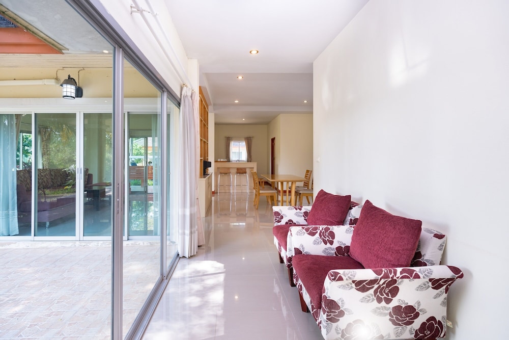 House, 2 Bedrooms, Terrace