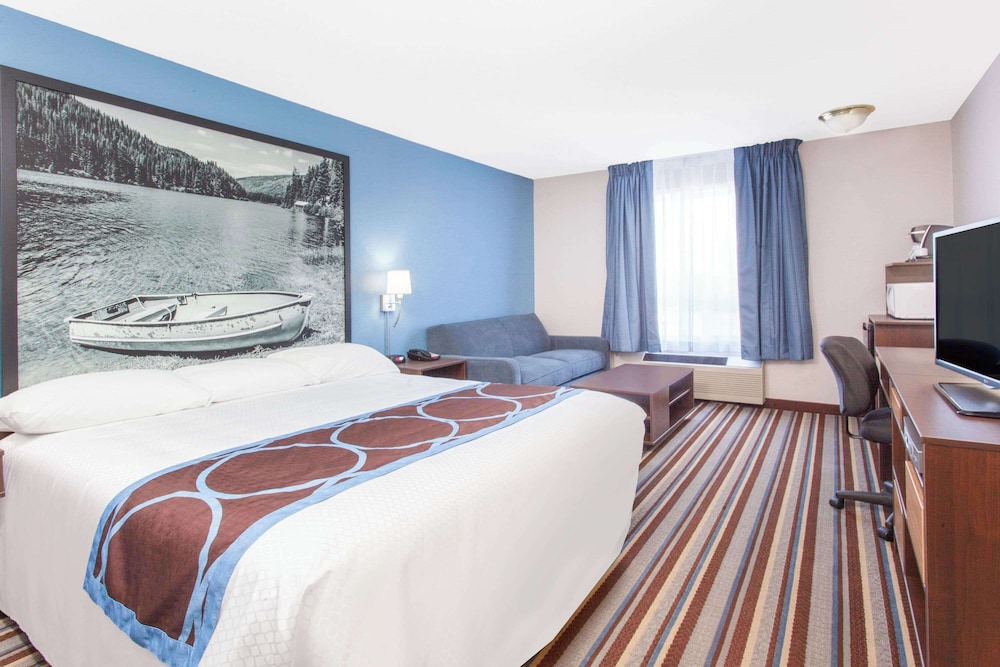 Studio Suite, 1 King Bed, Non Smoking - Photo 1