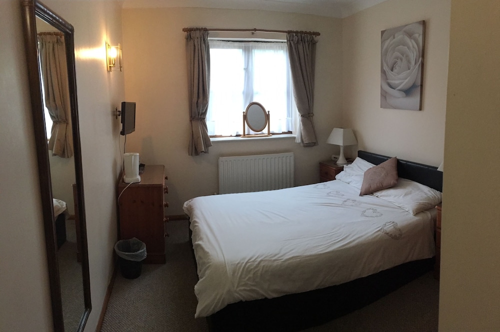 Double Room, 1 Double Bed, Ensuite photo 2