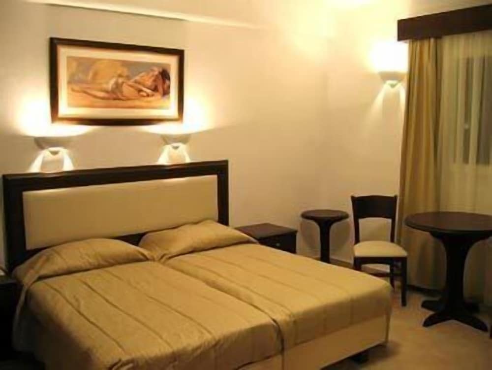 Standard Room - Photo 4