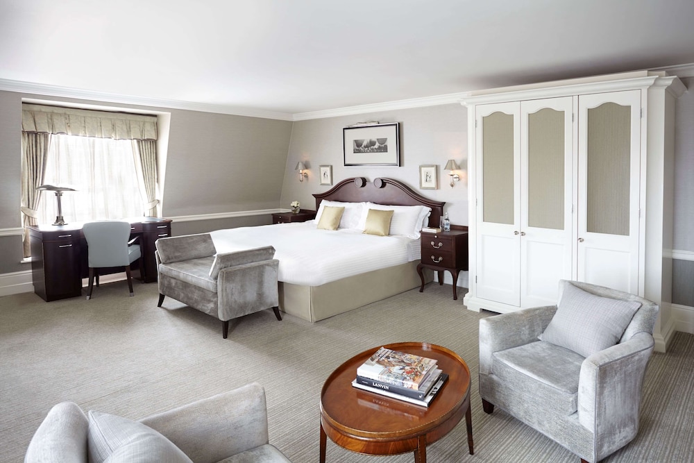 Deluxe Junior Suite photo 1