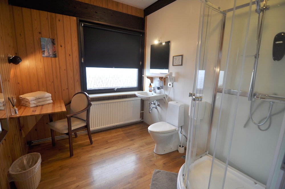 Triple Room, Private Bathroom photo 3