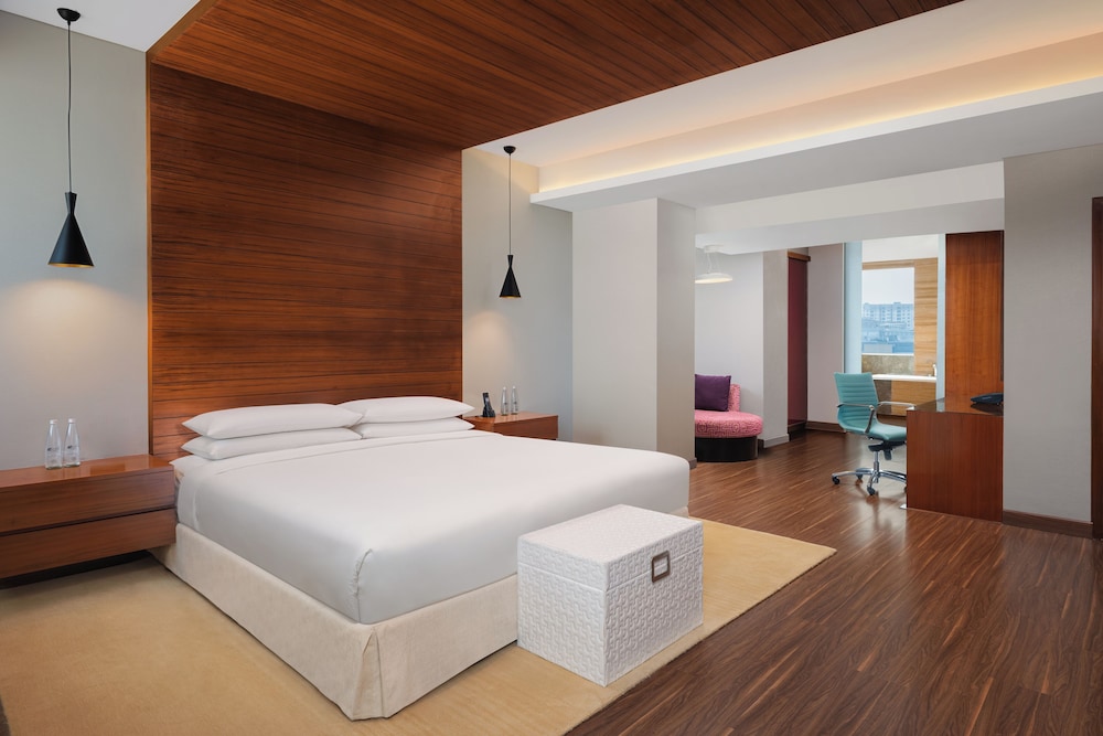 Club Suite, 1 King Bed Club Suite, 1 King Bed