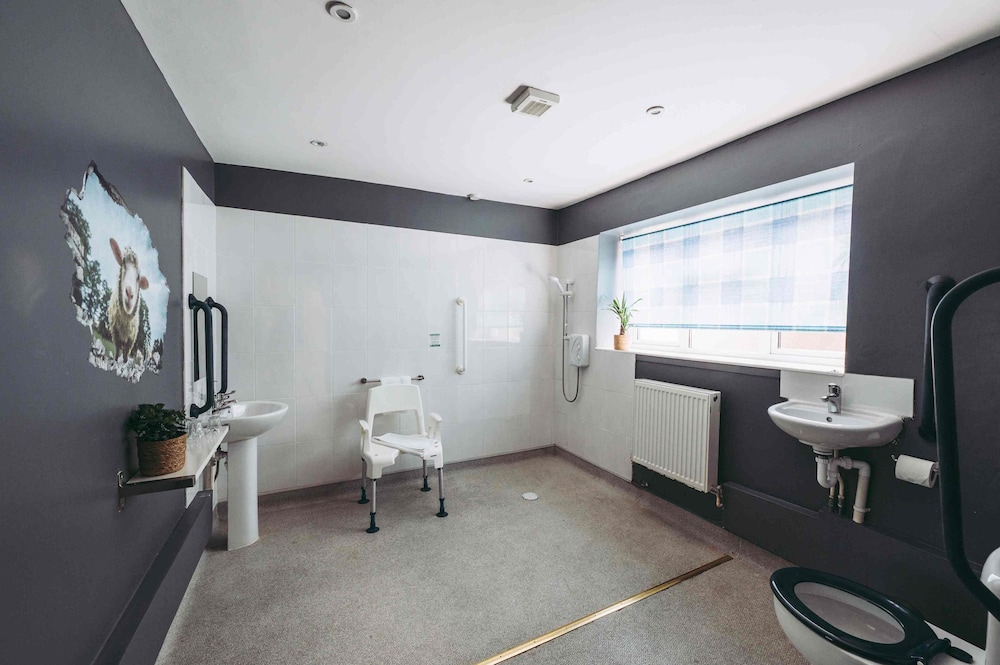Standard Double Or Twin Room, Accessible (No Pet Friendly) photo 2