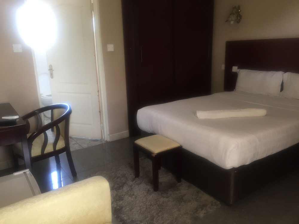 Standard Double Room photo 2