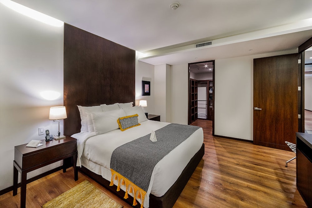 Premium Suite, Kitchen, City View photo 2
