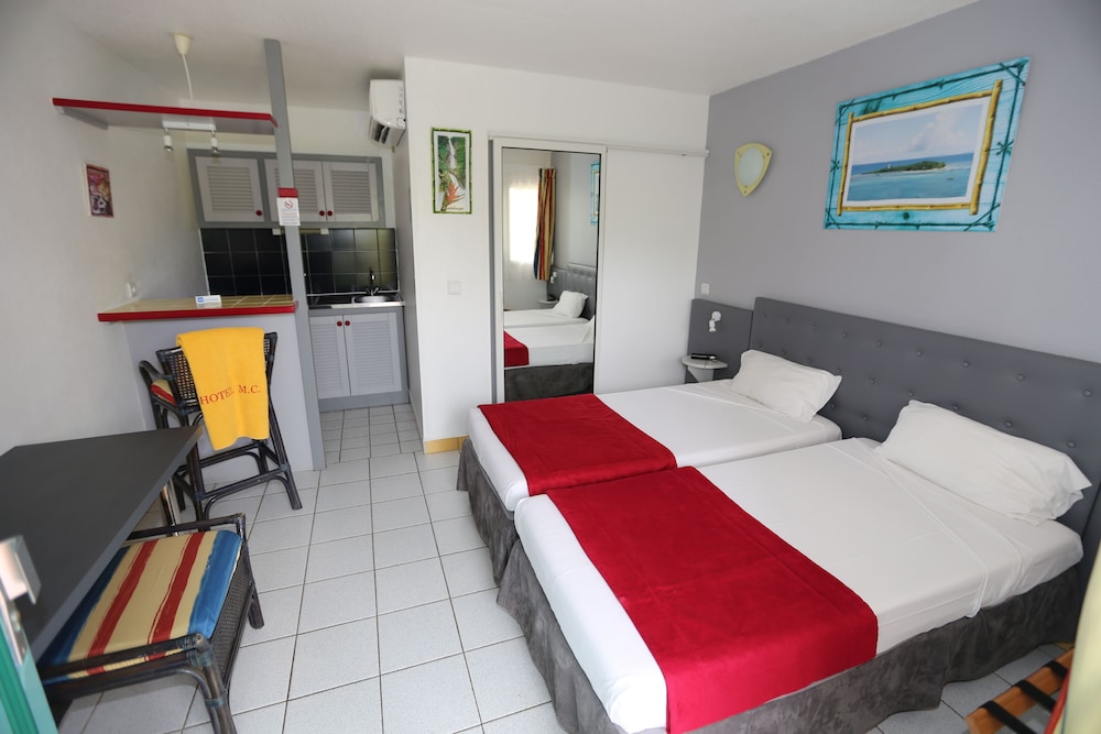 Studio, 2 Twin Beds, Kitchenette