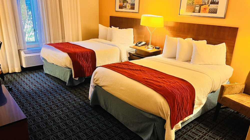 Standard Room, 2 Double Beds, Non Smoking - Photo 2