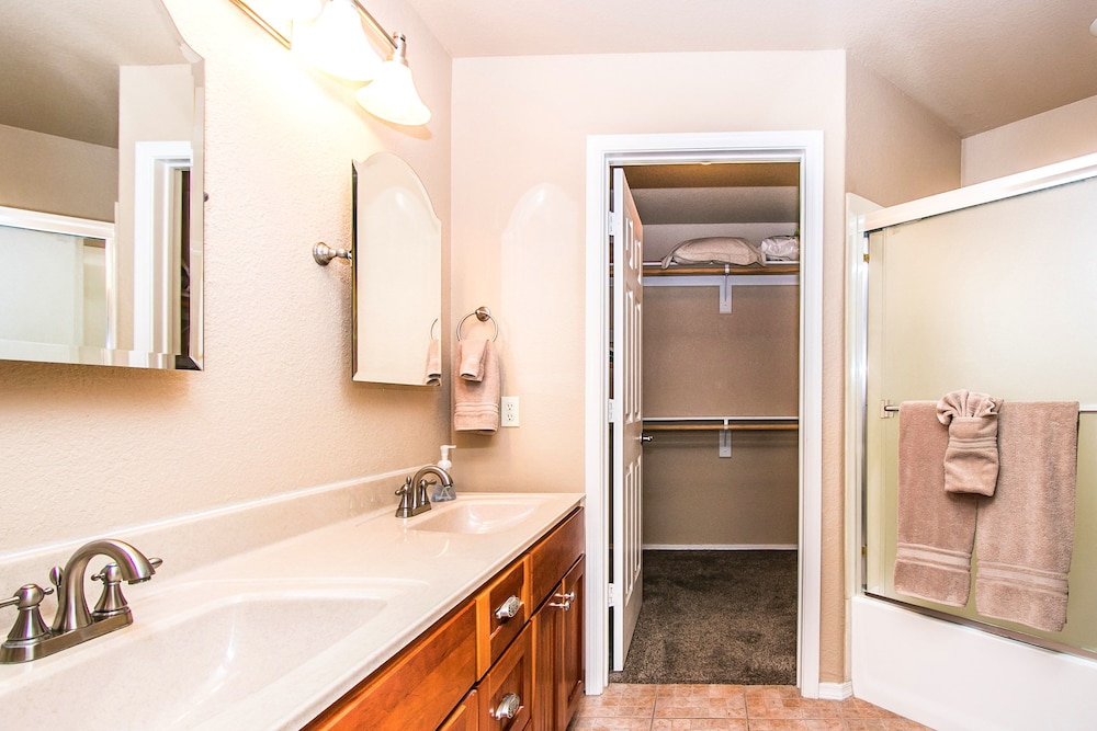 Resort Vacation Rentals P.T.C., Φωτογραφία 8