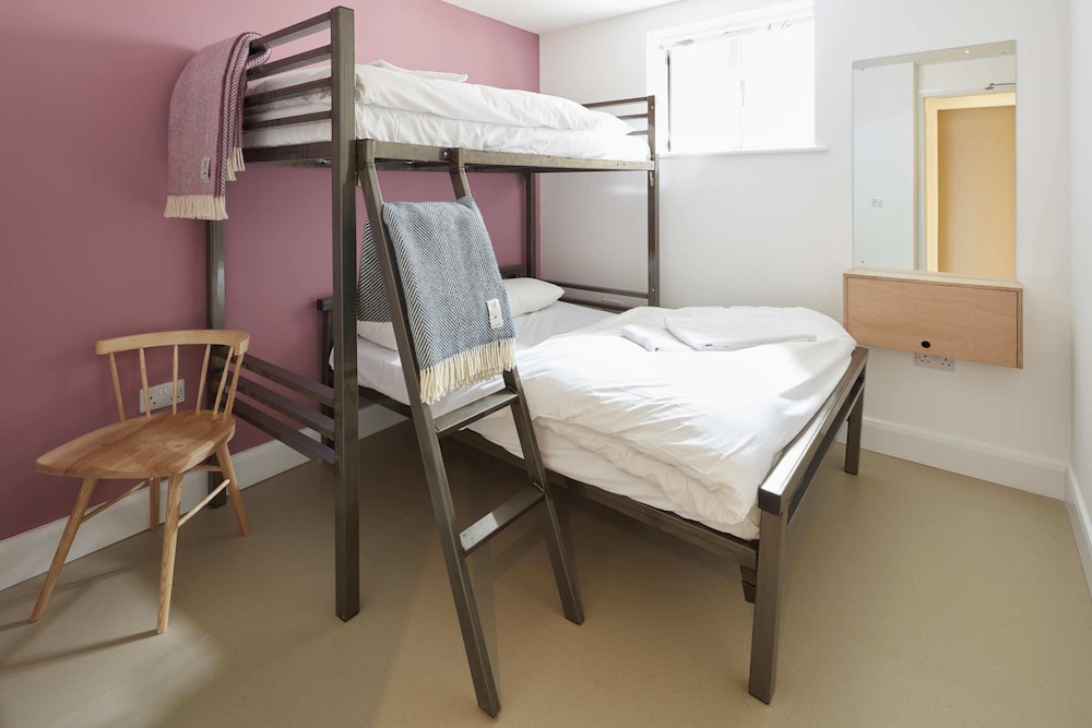 Triple Room (With Shower) photo 2