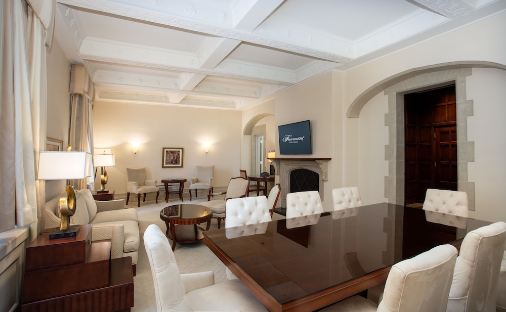 Wild Rose Suite, 1 Bedroom, City or Courtyard View - Photo 1