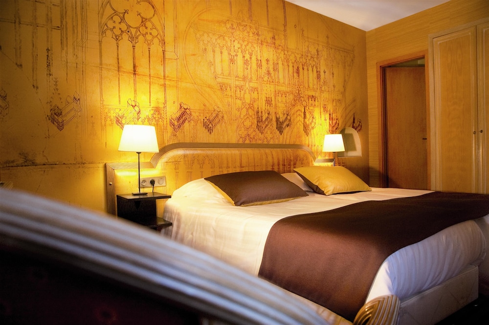 Double Room (Cosy - with attic or courtyard view) - Photo 9
