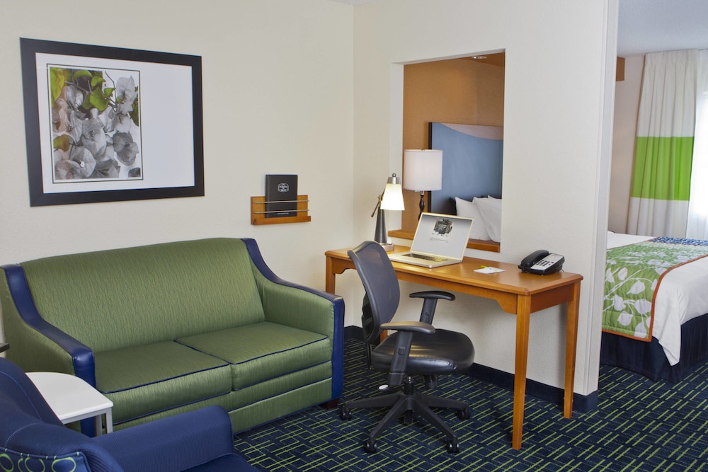Executive Suite, 1 King Bed with Sofa bed