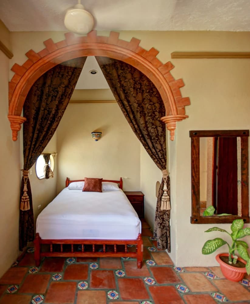 Double Room (Double Interior Room) - Photo 2