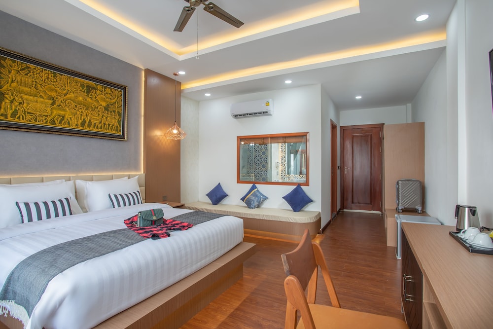 Cambana Royal Suite photo 3