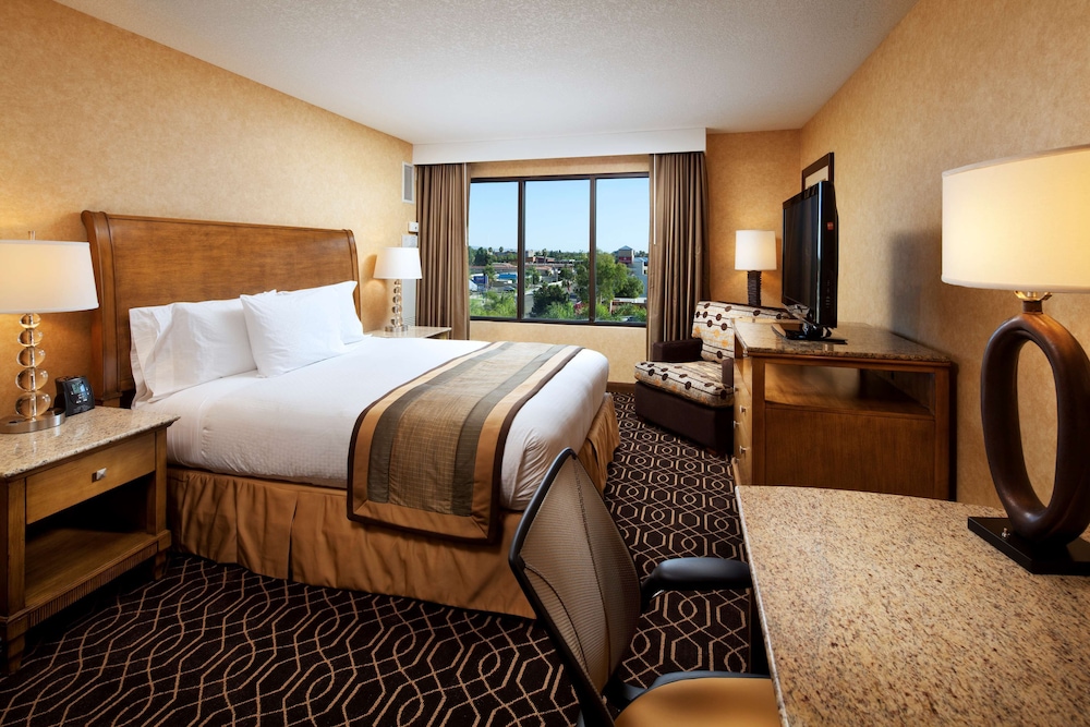 Standard Room, 1 King Bed, Bathtub