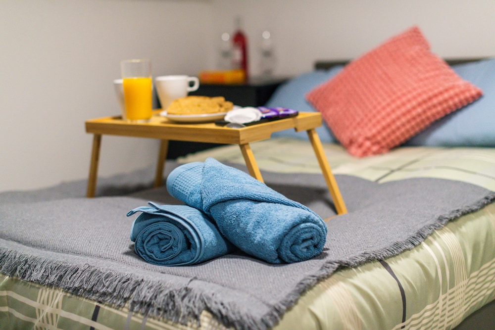 Room 6 photo 1