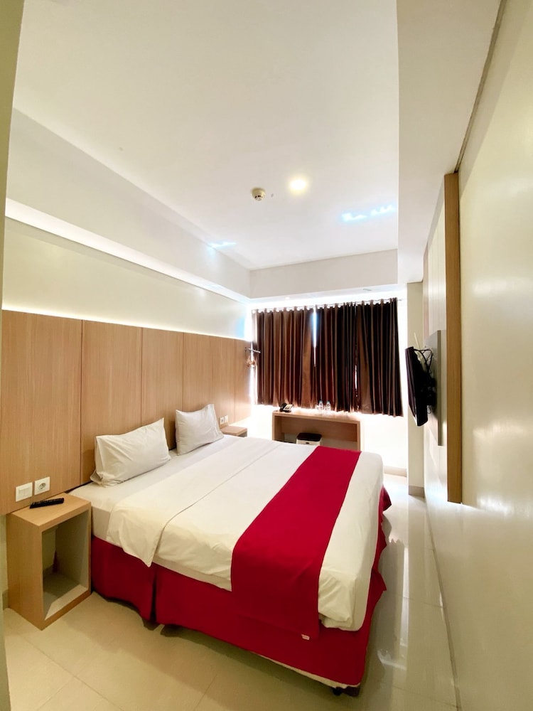 Superior Room, City View