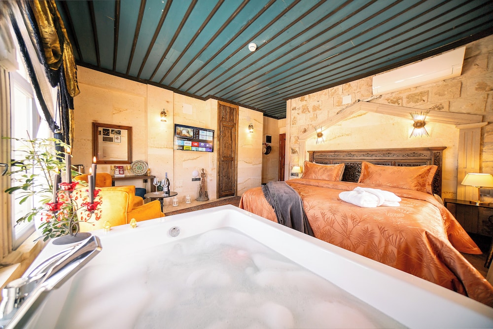 Jacuzzi Deluxe - Photo 16
