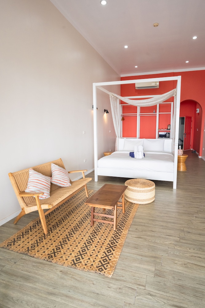 Sea Front Deluxe Room photo 3