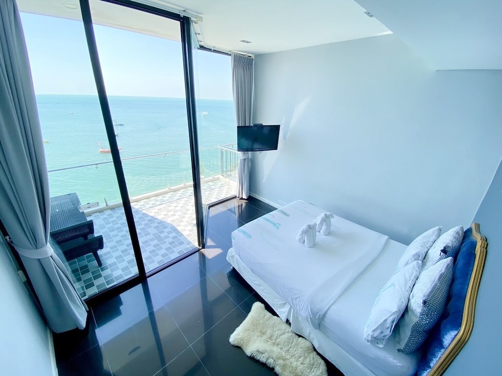 Suite, Sea View photo 1