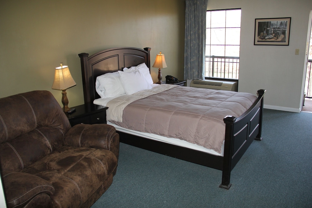 Single Room, 1 Queen Bed photo 2