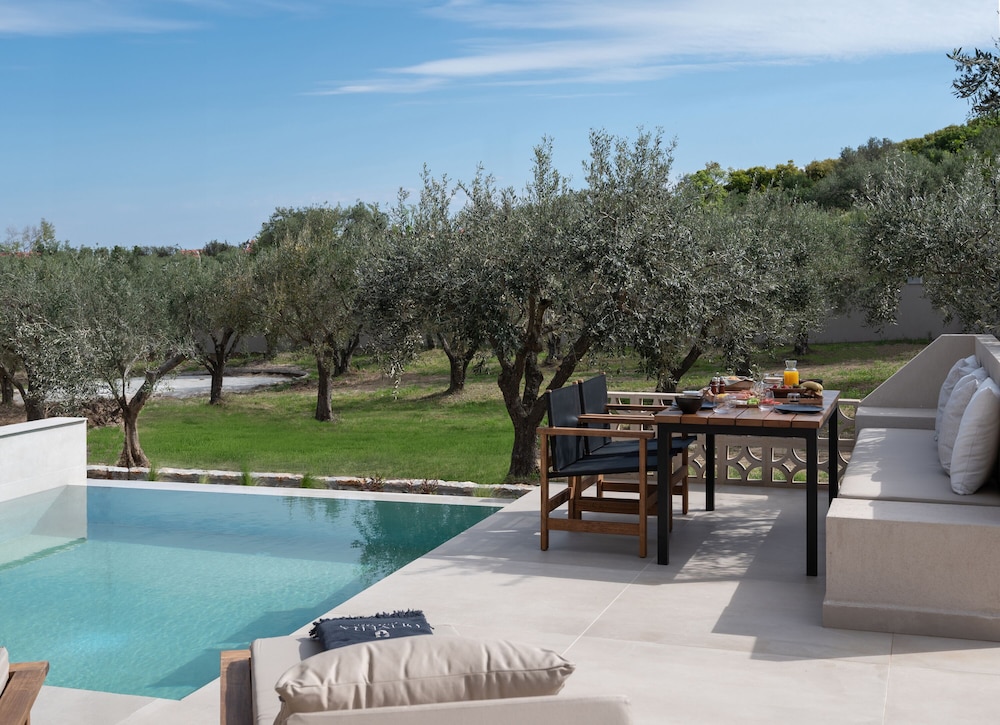 Duplex, Private Pool photo 3