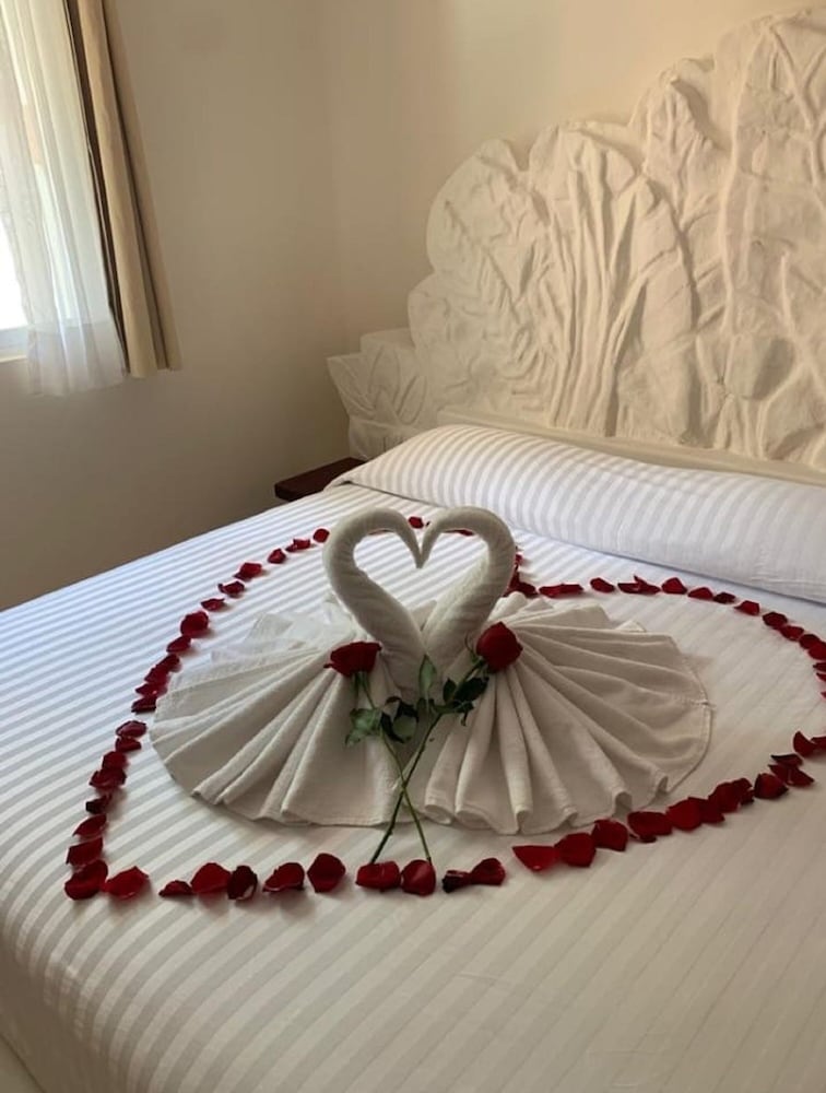 Junior Suite, 1 King Bed photo 1