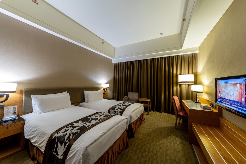 Superior Twin Room ( City View) - Photo 3