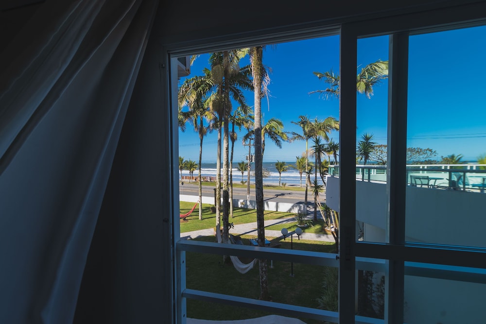 Superior Triple Room, Ocean View (Luxo Superior) photo 3
