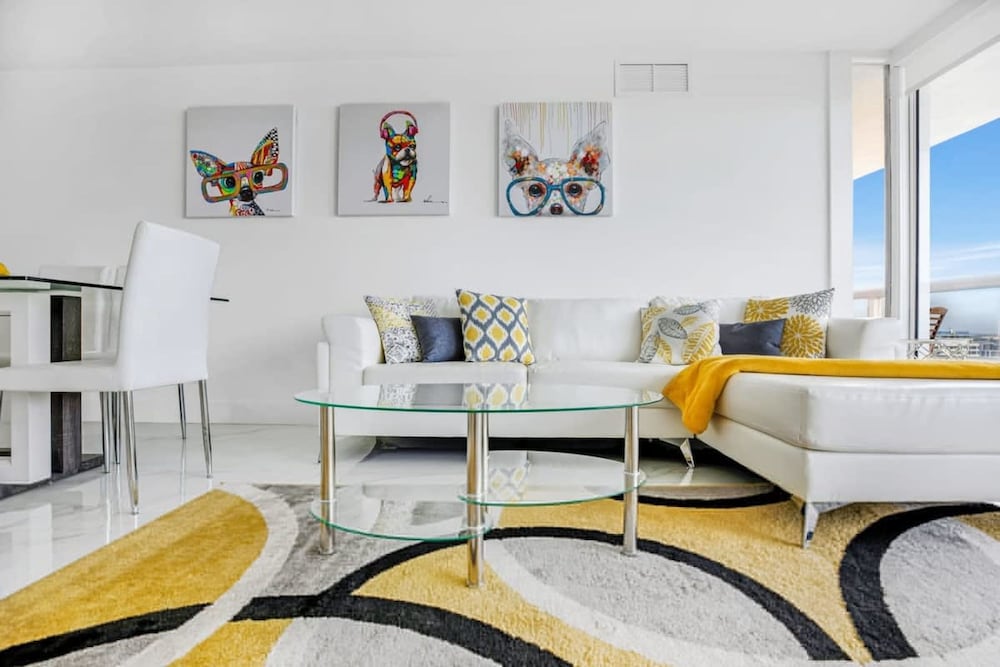 Apartment photo 1