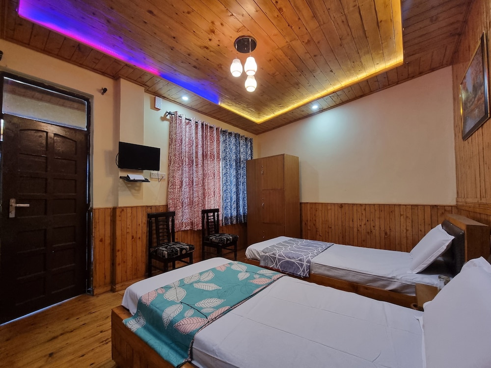 Deluxe Double Room - Photo 12