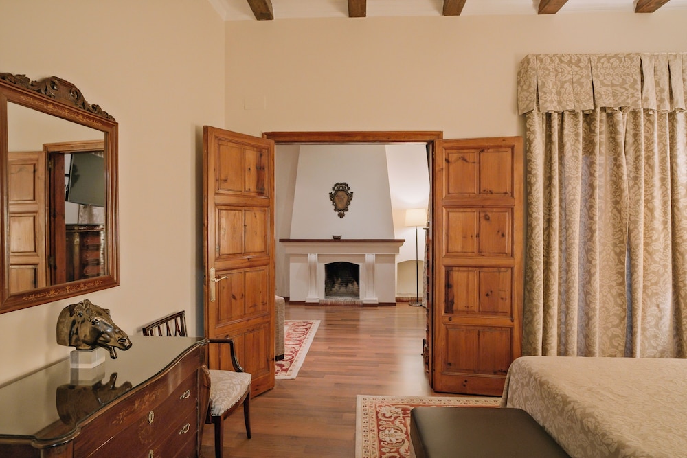 Suite, Terrace, Partial Sea View