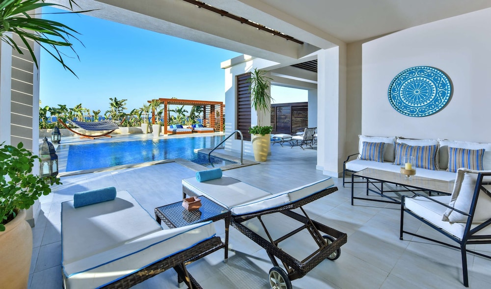 Royal Suite, 1 Queen Bed (Private Pool) - Photo 4