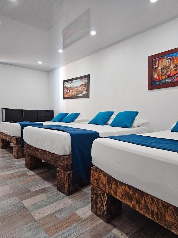Family Triple Room photo 2