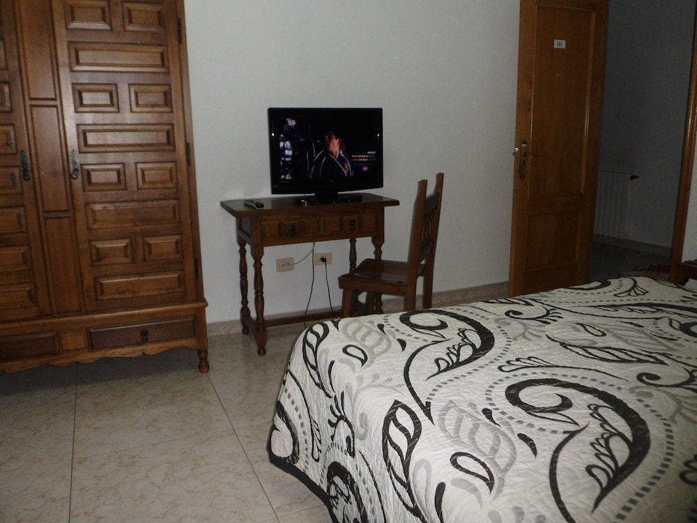 Double or Twin Room photo 2
