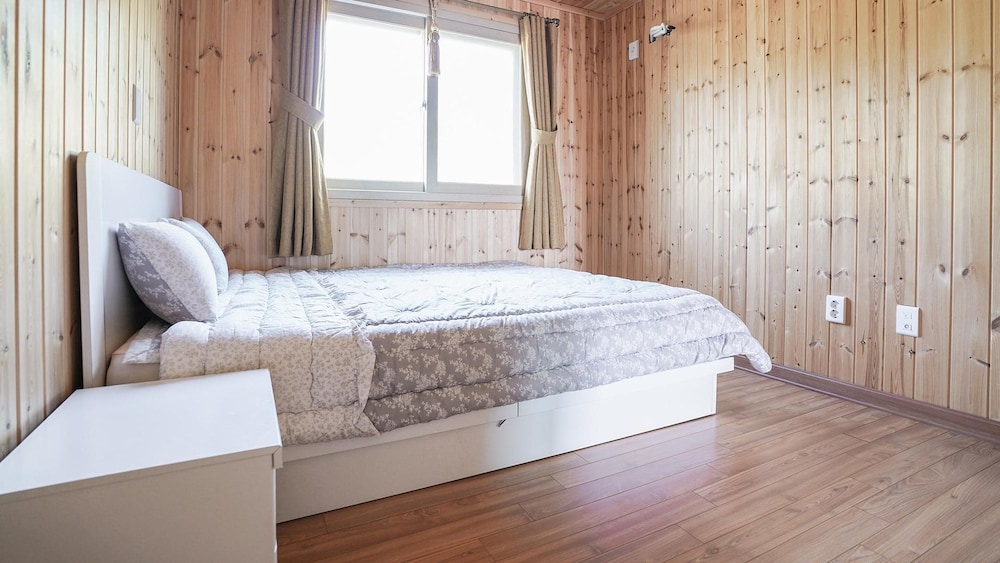Basic Room, 1 Bedroom (A 102) - Photo 2