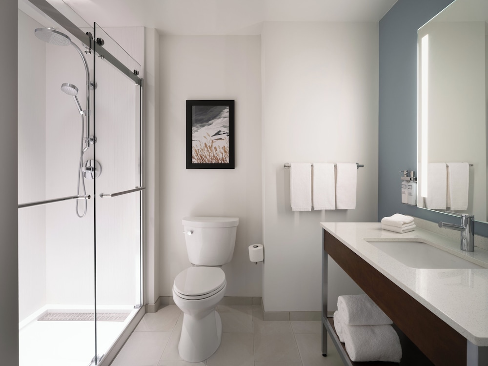 Premium Room, 2 Queen Beds, Hearing Accessible photo 1