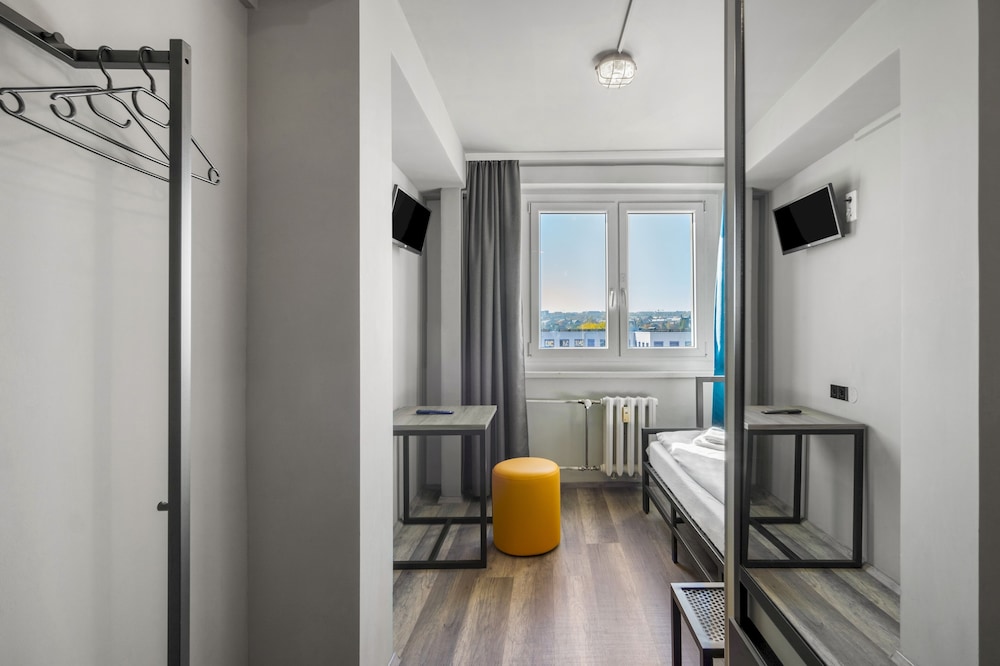 Single Room photo 2