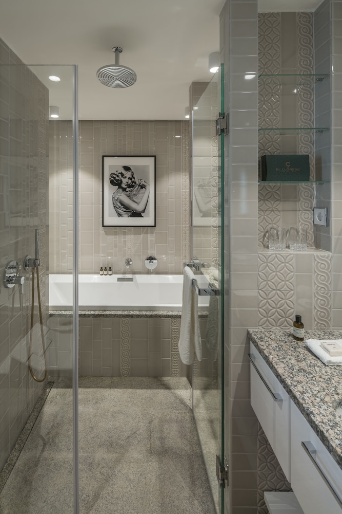 Junior Suite - SPA access thumbnail 5