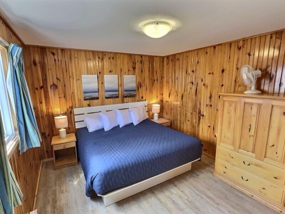 Deluxe Cottage photo 1