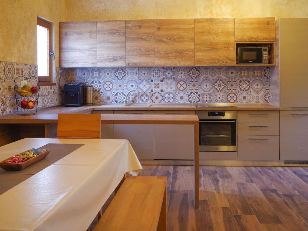 Villa photo 3