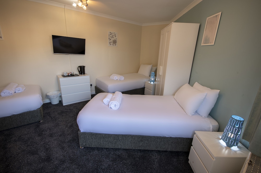 Triple Room - Photo 6