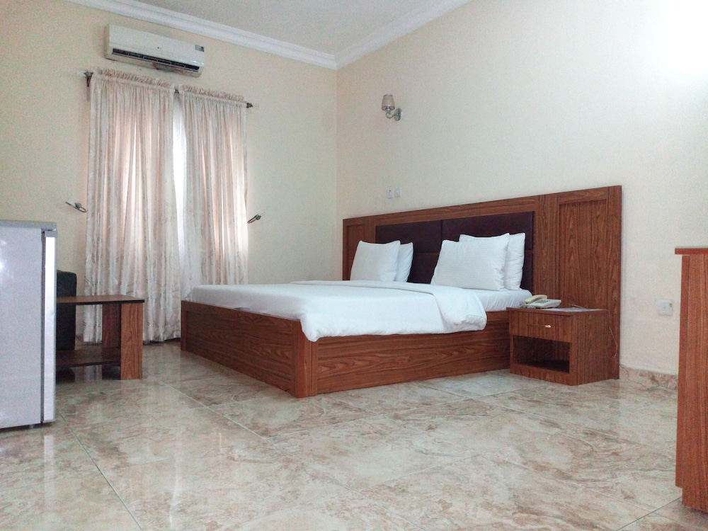 Deluxe Room - Photo 1