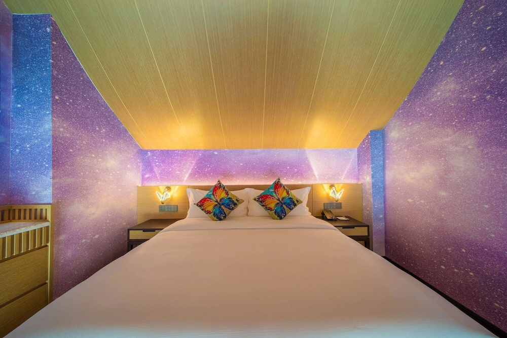 Family Room, Multiple Beds, Non Smoking photo 2
