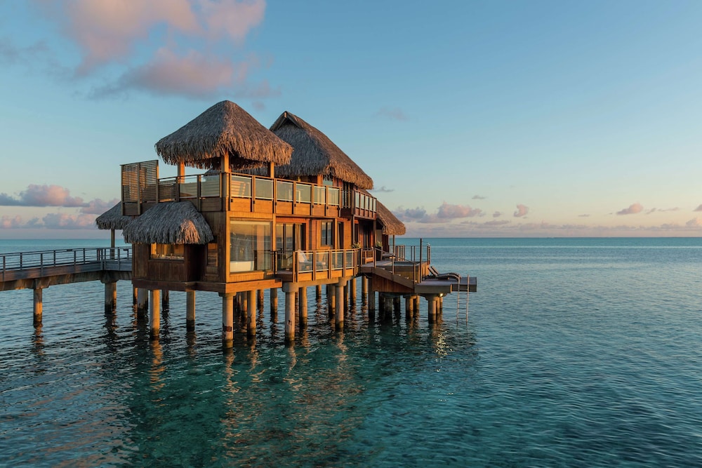 Presidential Overwater Villa