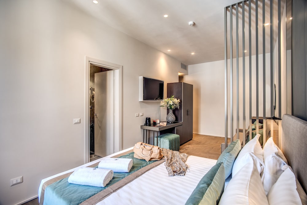 Junior Triple Room